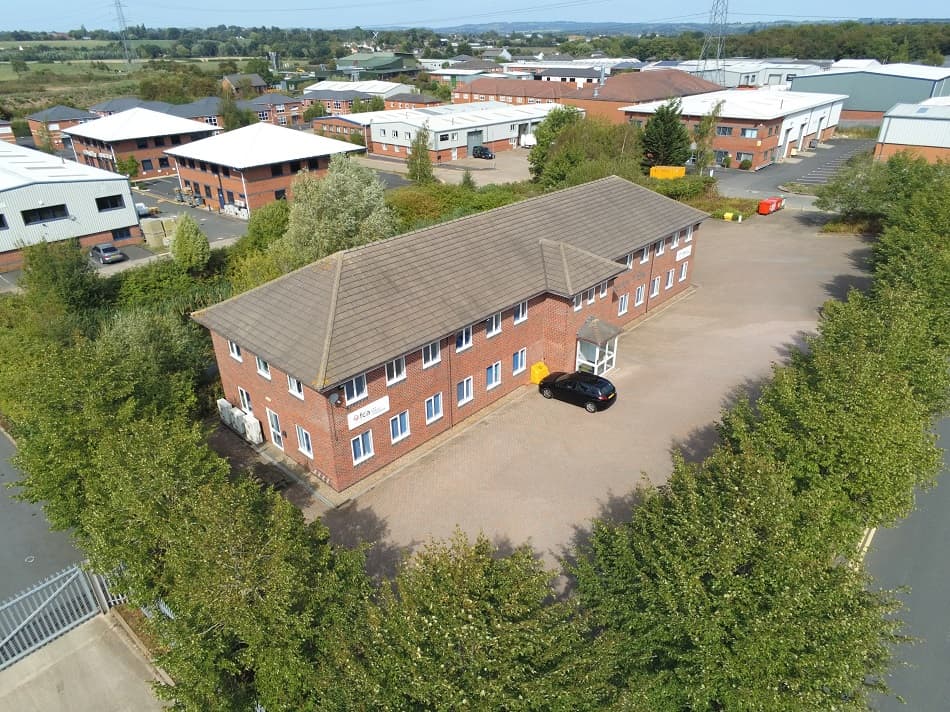 BROMSGROVE’S SUCCESS PUSHES UP COMMERCIAL PROPERTY PRICES GJS Dillon